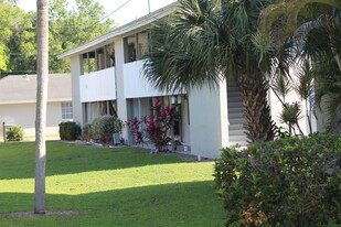 Sunquest Apartments