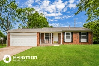 1095 Cedar Pl in Florissant, MO - Foto de edificio - Building Photo