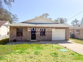 403 Crabtree Ave in Orlando, FL - Building Photo