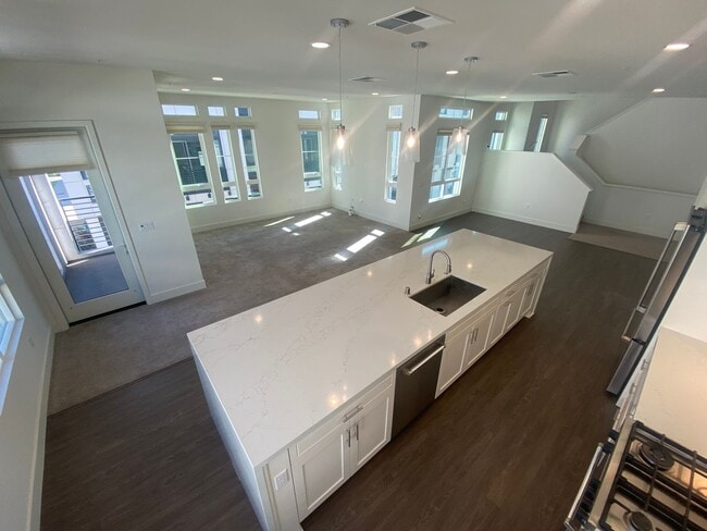 2055 Starling Ln in Alameda, CA - Building Photo - Building Photo