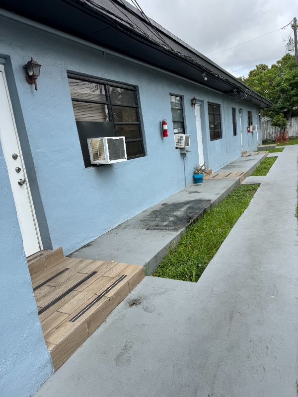 3045 SW 1st St in Miami, FL - Building Photo - Building Photo