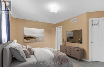 276 Watson Pkwy N in Guelph, ON - Building Photo - Building Photo