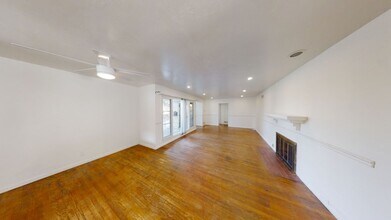 5706 Mary Ln Dr in San Diego, CA - Foto de edificio - Building Photo