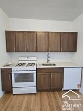 3258 W Belle Plaine Ave, Unit 3 in Chicago, IL - Building Photo - Building Photo