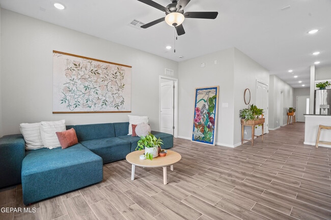 2308 Enchanted Quail in El Paso, TX - Building Photo - Building Photo
