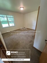 202 W North St in Poynette, WI - Building Photo - Building Photo