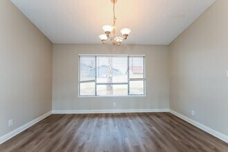 7462 Puritan Ave in Las Vegas, NV - Building Photo - Building Photo