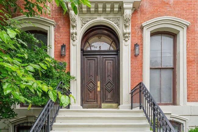 174 Grand St in Jersey City, NJ - Building Photo - Building Photo