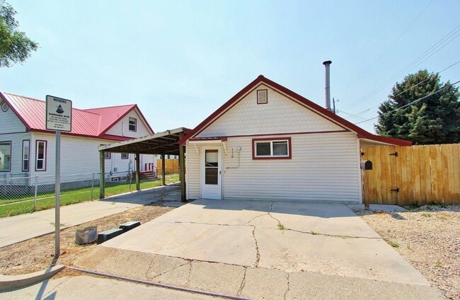 property at 116 E Morrison St