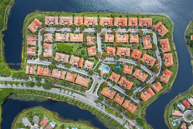 3676 San Simeon Cir in Weston, FL - Building Photo - Building Photo