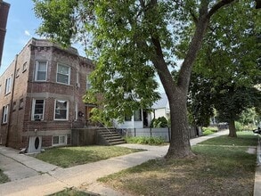 4034 N Monticello Ave, Unit 1 in Chicago, IL - Building Photo - Building Photo