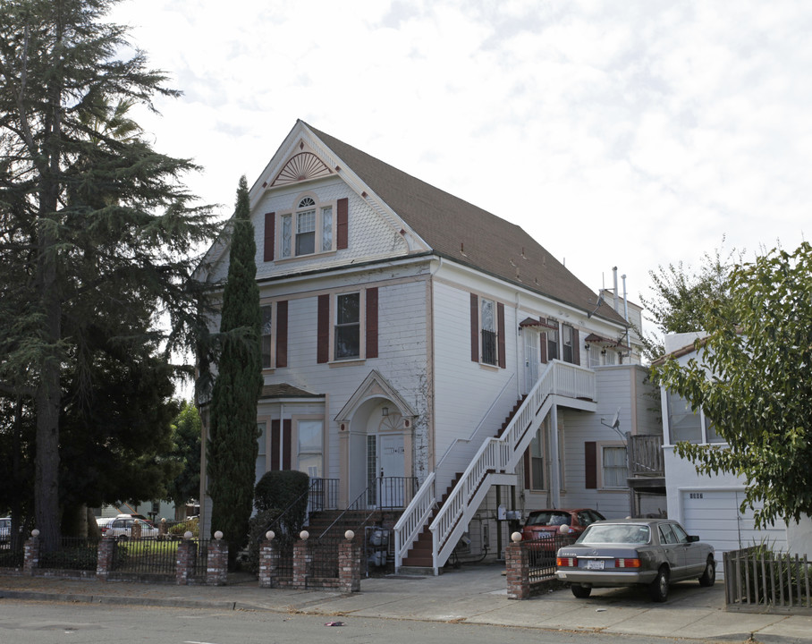 1303 Sacramento St in Vallejo, CA - Foto de edificio