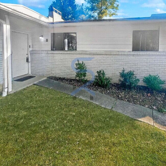 2323 Ward St SE in Smyrna, GA - Foto de edificio - Building Photo