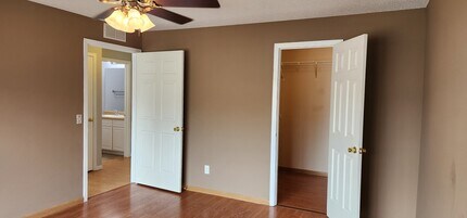 7107 56th St in Sioux Falls, SD - Building Photo - Building Photo