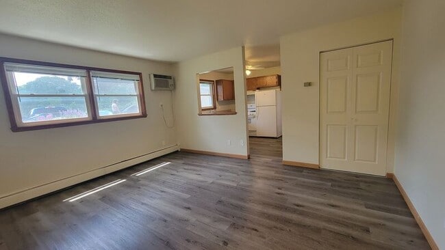 property at 802 Garfield St W