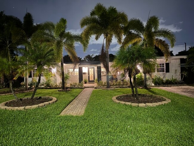 property at 421 NW 39th St