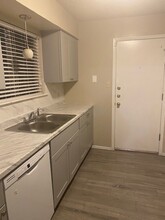 1213 Westway Cir, Unit Apt 1R in Killeen, TX - Building Photo - Building Photo