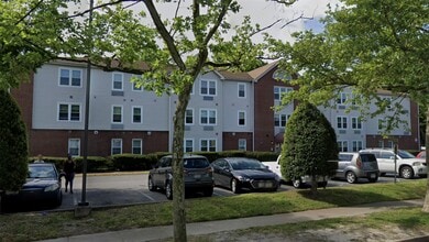 2735 Corprew Ave in Norfolk, VA - Building Photo - Building Photo