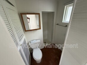 3925 Mesa Verde Ave NE in Albuquerque, NM - Building Photo - Building Photo