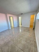 2462 NW 52nd Ave in Lauderhill, FL - Building Photo - Building Photo