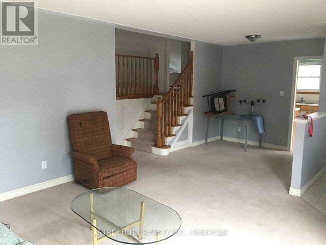 452 Castlegrove Blvd in London, ON - Building Photo - Building Photo