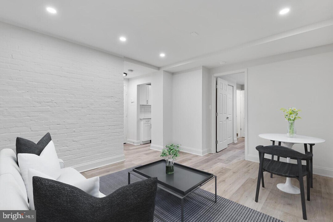 1322 15th St NW-Unit -B2 in Washington, DC - Building Photo