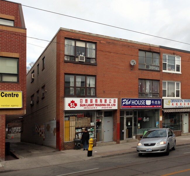 610 Gerrard St E in Toronto, ON - Building Photo - Building Photo