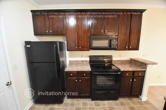8123 Brookbend Dr in Douglasville, GA - Building Photo - Building Photo