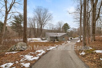 8 Honey Hill Ln in Lyme, CT - Building Photo - Building Photo