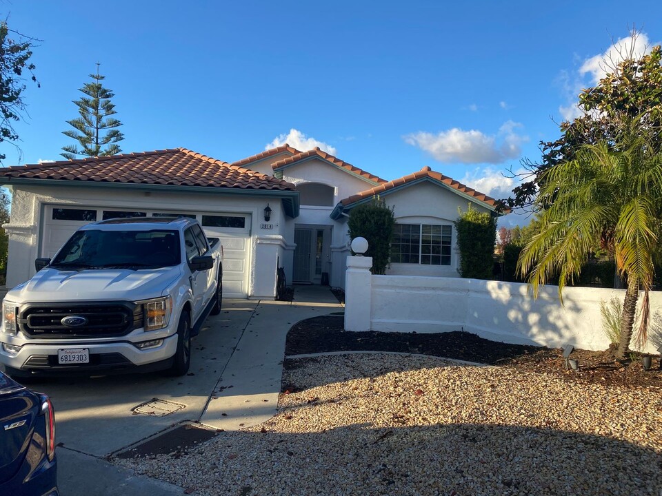 2014 Snapdragon Ln in Alpine, CA - Foto de edificio