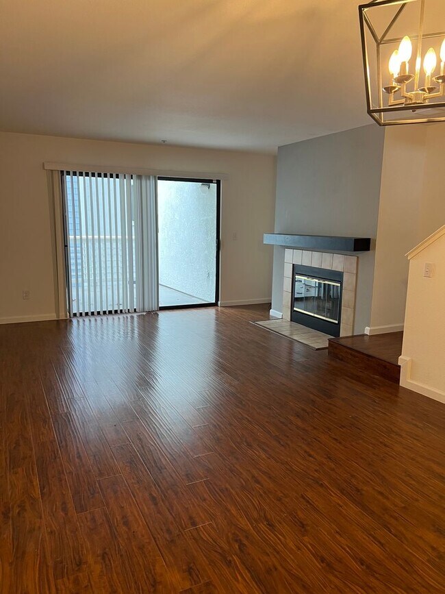 2598 Oak Rd in Walnut Creek, CA - Building Photo - Building Photo