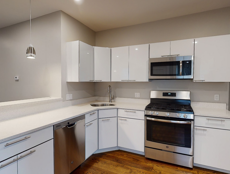 171 Hampshire St, Unit 167-3 in Cambridge, MA - Building Photo