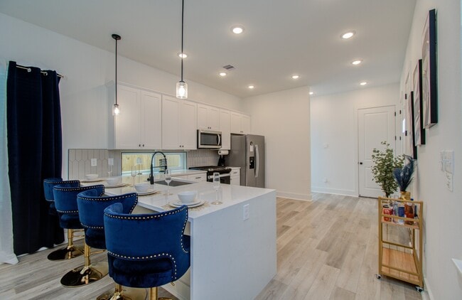 1616 Benson St in Houston, TX - Building Photo - Building Photo