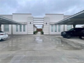 3918 Las Vistas Ln, Unit 4 in Weslaco, TX - Building Photo