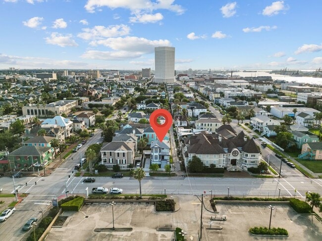 property at 313 14th St