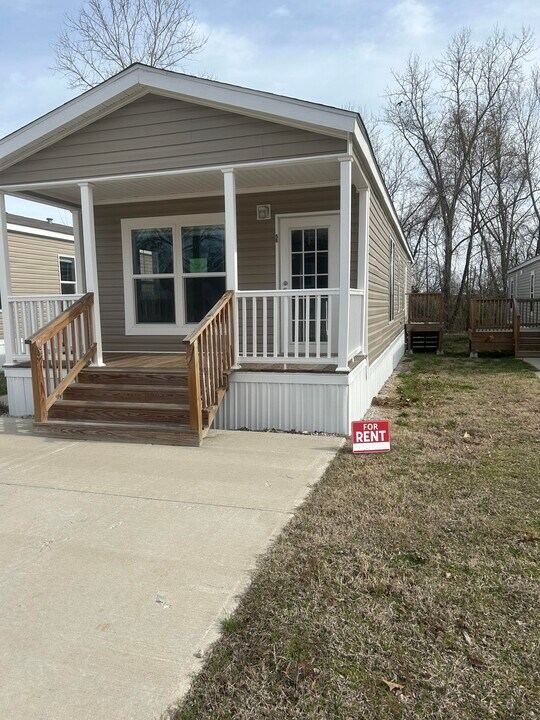 640 State Hwy 248 in Branson, MO - Building Photo