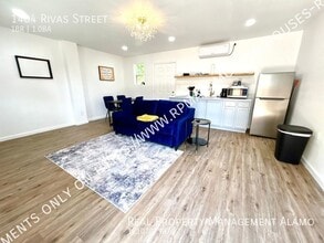 1404 Rivas St-Unit -1 in San Antonio, TX - Building Photo - Building Photo
