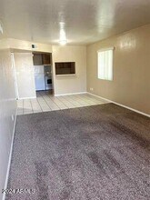 10048 N 14th St, Unit 3 in Phoenix, AZ - Building Photo - Building Photo