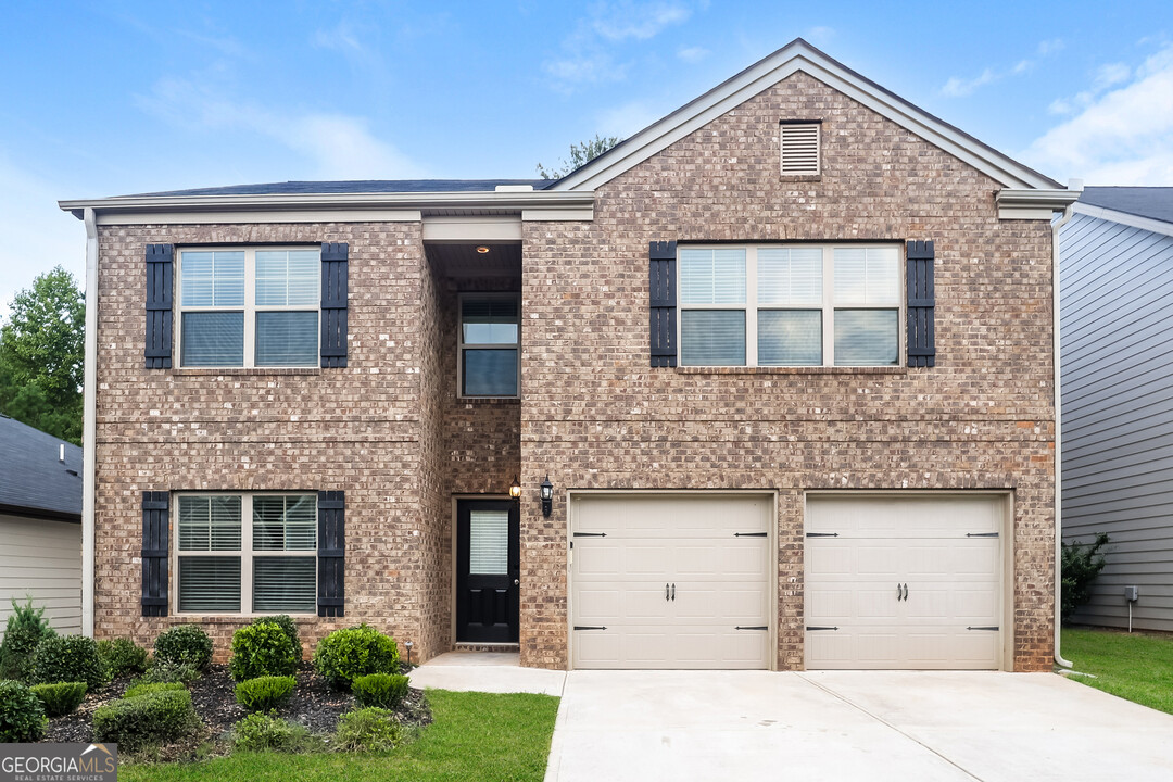 1019 Shadow Glen Dr in Fairburn, GA - Foto de edificio