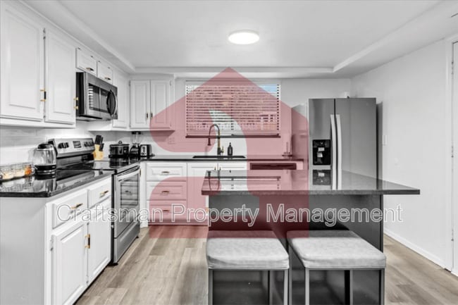 13128 Green Valley Dr