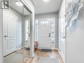 260 Wetenhall Landing in Milton, ON - Building Photo - Building Photo