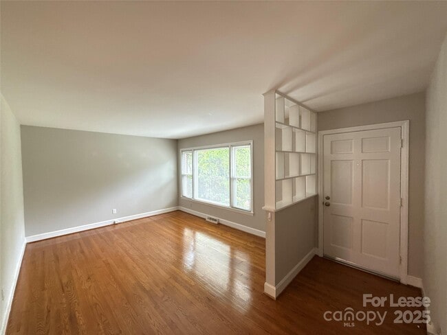 1521 Woodhill Ln in Charlotte, NC - Building Photo - Building Photo