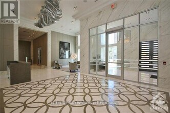 111-111 Champagne Ave S in Ottawa, ON - Building Photo - Building Photo
