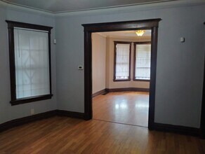 7939 S Burnham Ave in Chicago, IL - Building Photo - Building Photo