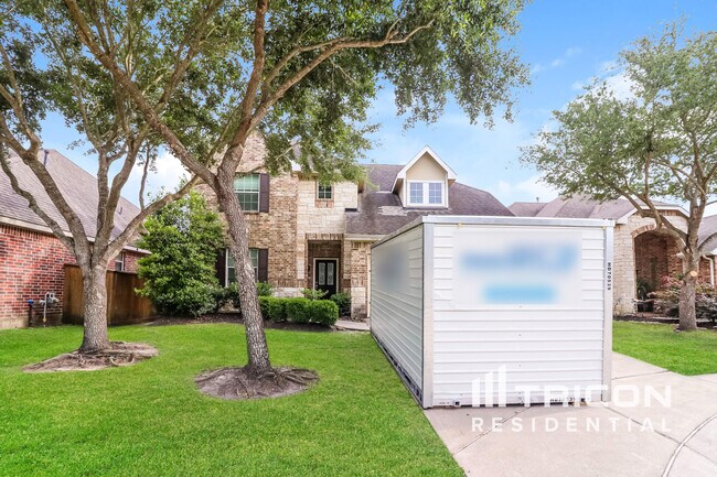 property at 24547 Bella Veneza Dr