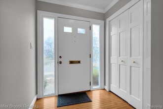 1613 Brentwood in Troy, MI - Building Photo - Building Photo