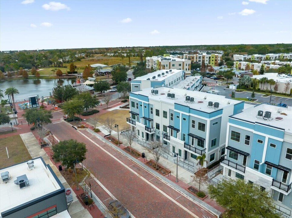 878 TETBURY Lp in Oviedo, FL - Building Photo