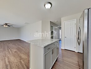 113 Barrington Dr in Mount Holly, NC - Building Photo - Building Photo