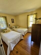 108 Shaker St in New London, NH - Building Photo - Building Photo