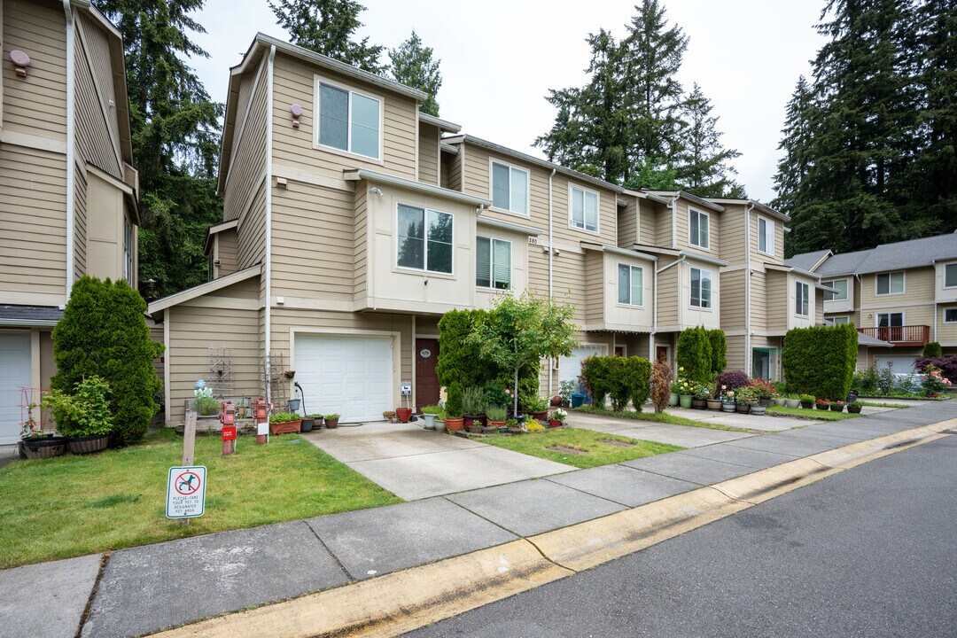 18200 NE 98th Plz in Redmond, WA - Building Photo